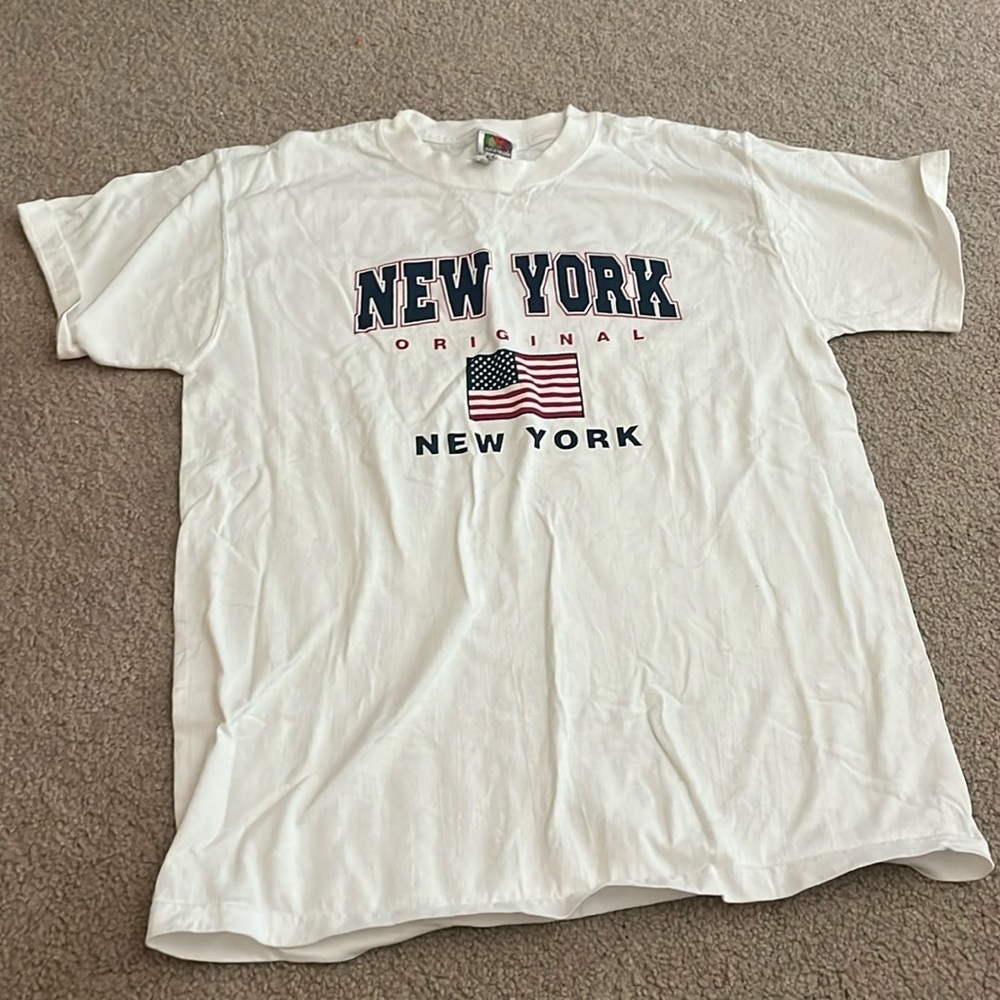 “New York- Tshirt size medium”